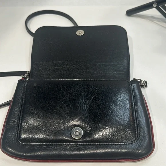 BRIGHTON black & red leather Crossbody with flowers - Picture 2 of 5